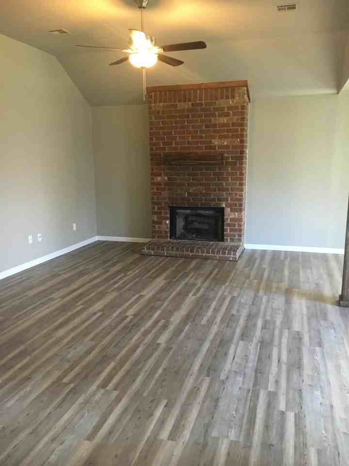 12401 Sw 11th St #1 - Photo 4 of 26