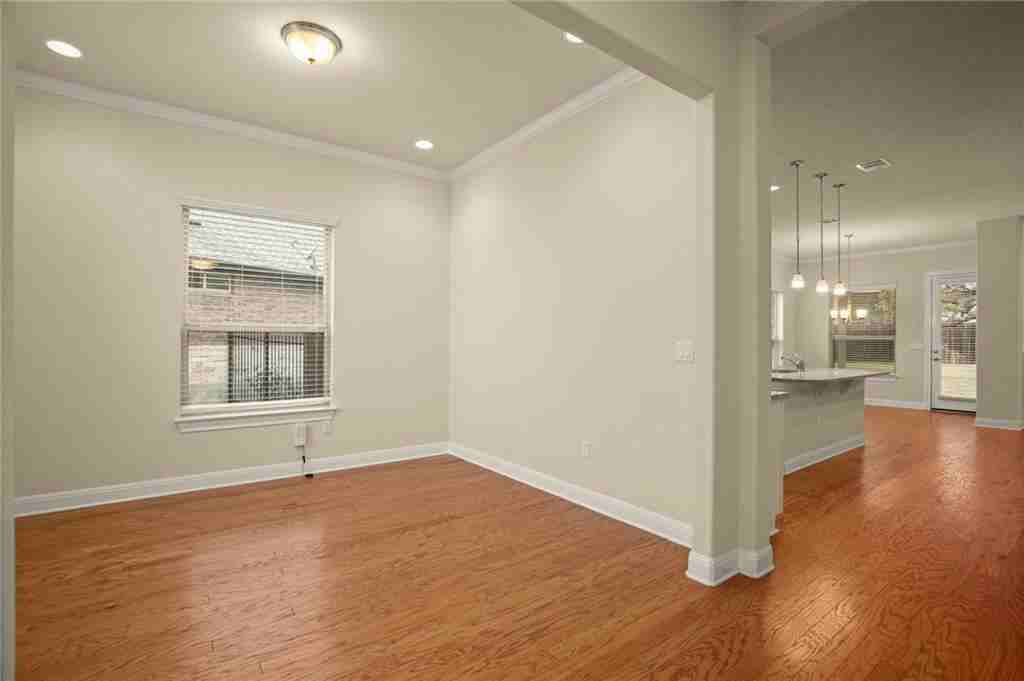 600 Acadia Bnd - Photo 2 of 30