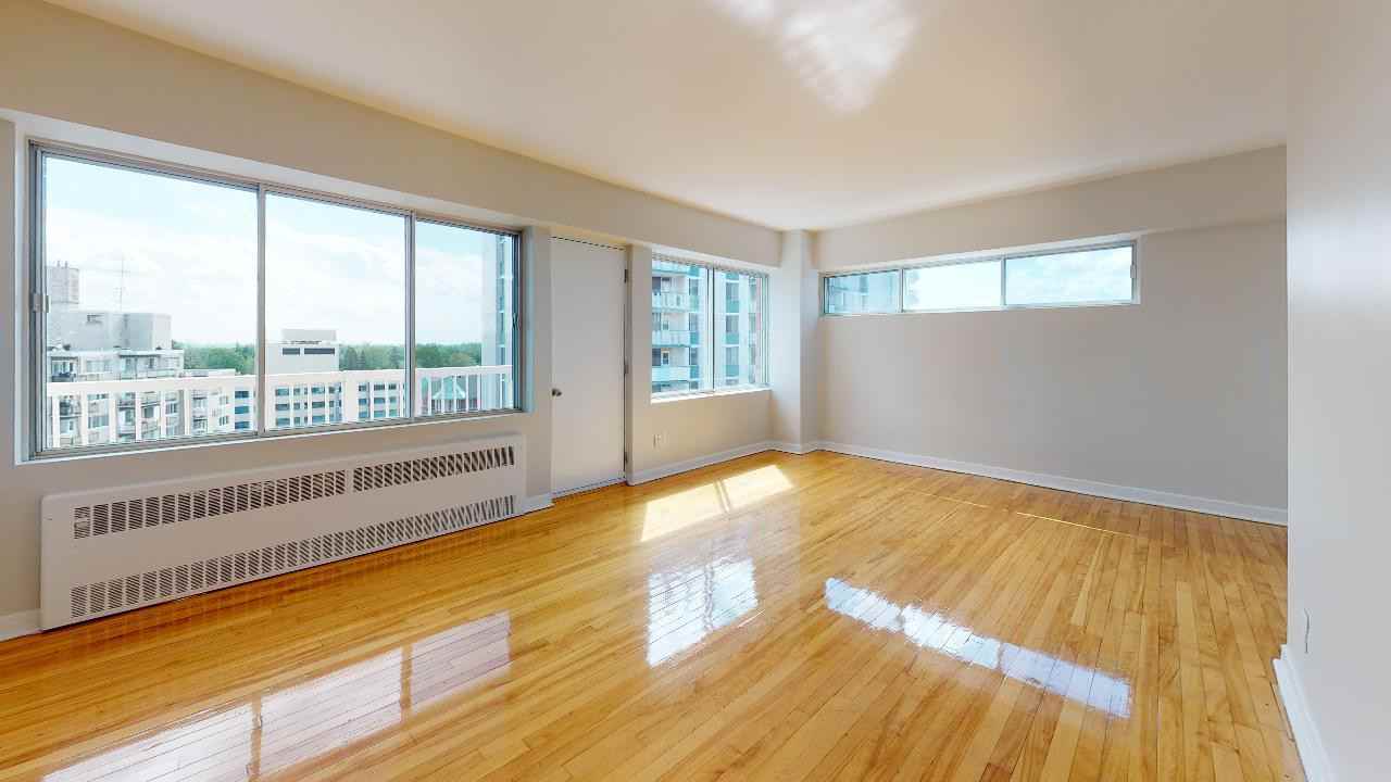 Place Kingsley - 5550 Av Trent, Côte Saint-Luc, QC H4W 2B9 - Apartment