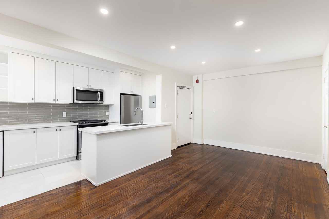 8 St Thomas Apartments For Rent 8 Saint Thomas St Toronto On M5s 2b8 With 2 Floorplans Zumper