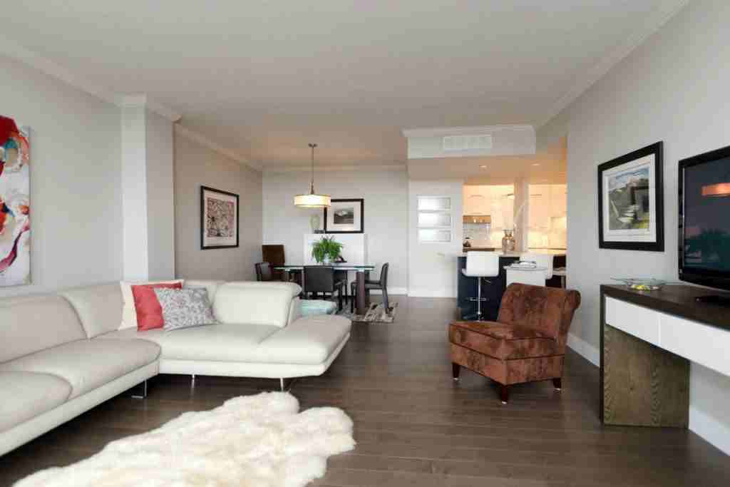 Hampton Green Apartments 323 Wellington Cres, Winnipeg, MB R3M 0A4