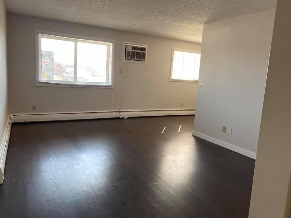 Sunset Towers - Photo 2 of 6