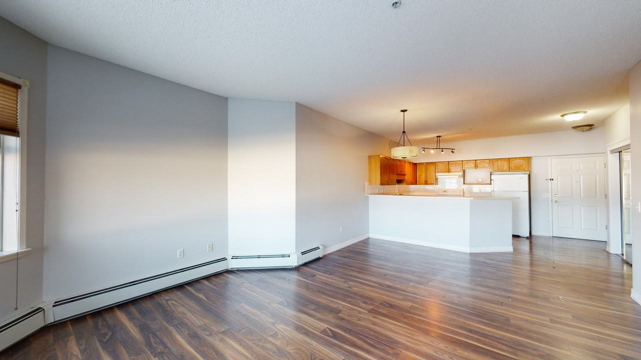 111, 200 Lincoln Way SW - Photo 3 of 15