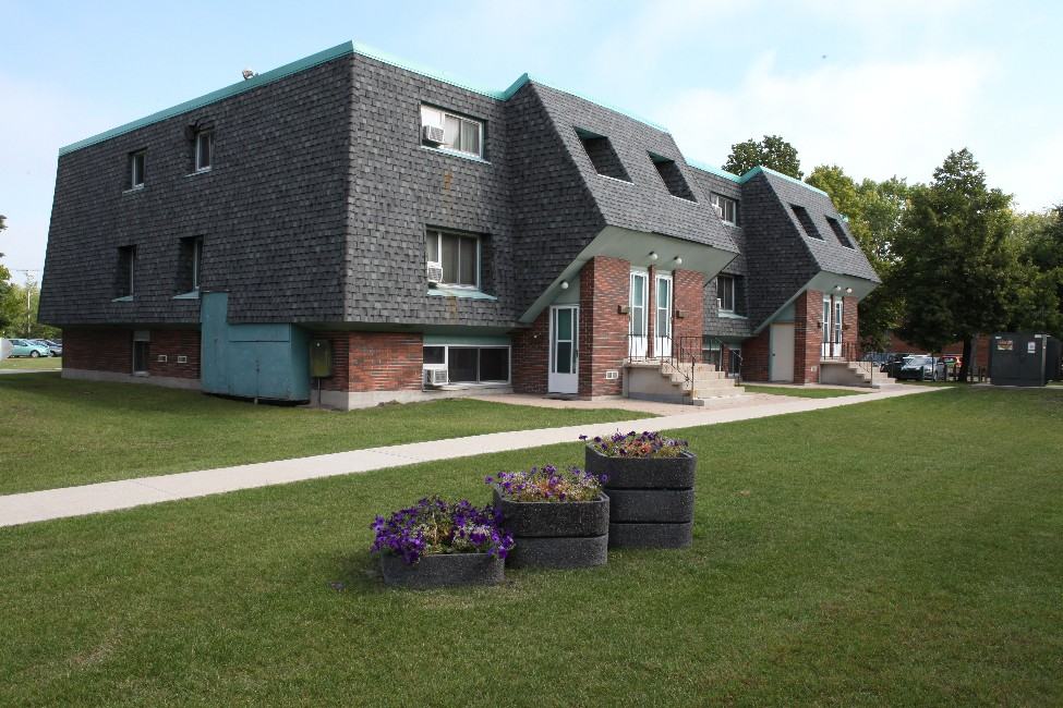 88 Southpark Dr, Winnipeg, MB R3T 2M1, CAN 21 unit Rentals Zumper