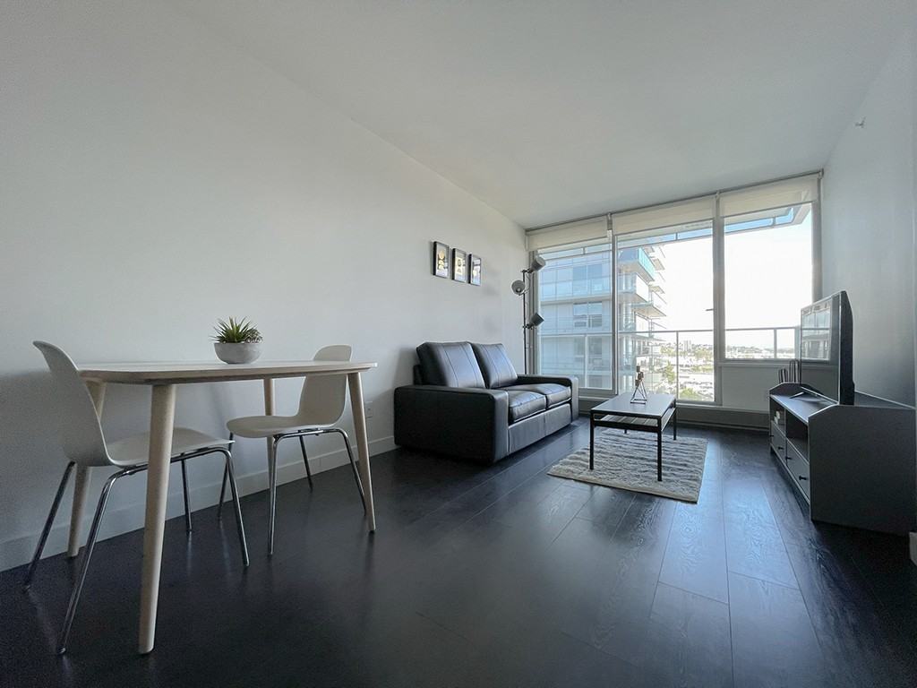 GEC Marine Gateway: Fully Furnished Apartments in Central Vancouver - Photo 2 of 14