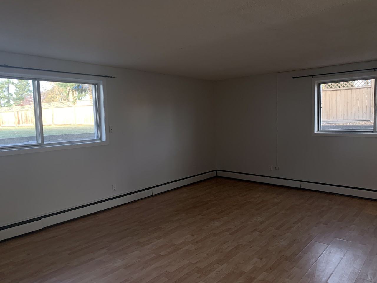 Joanna Manor - Photo 3 of 16