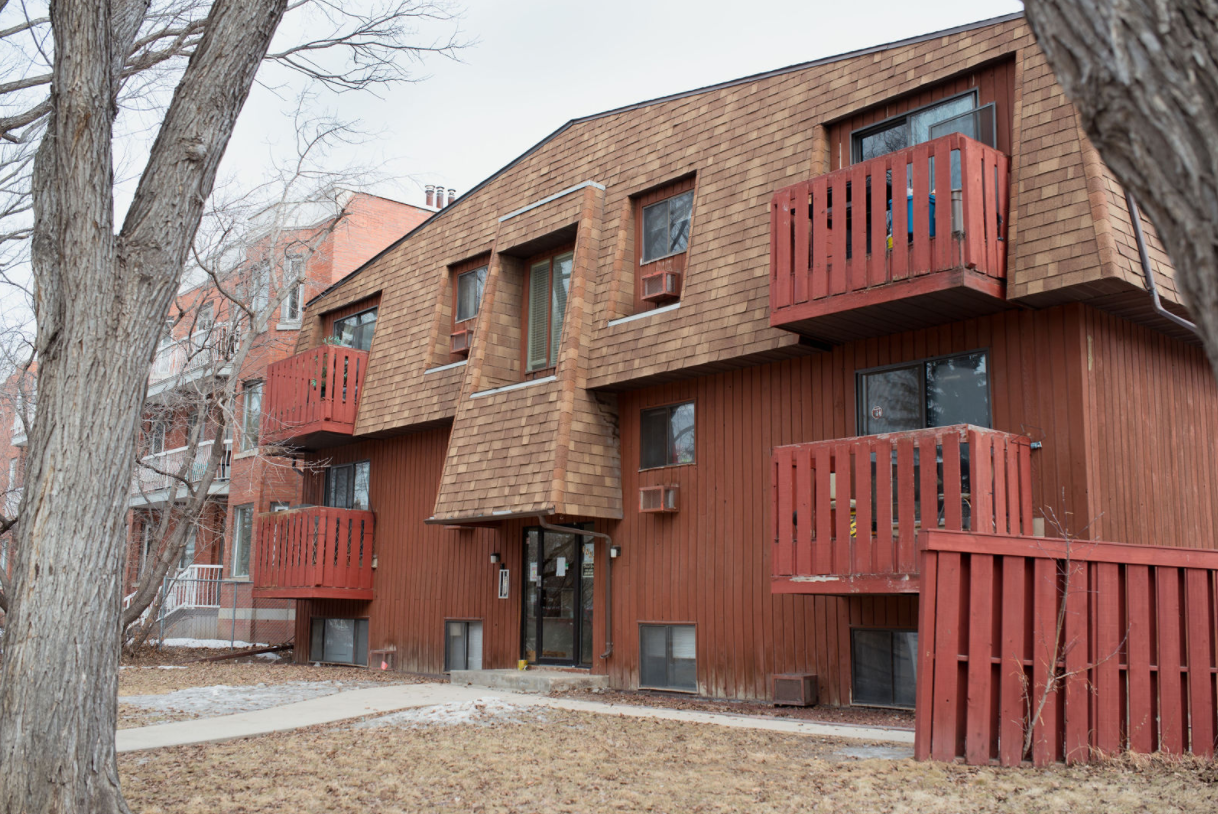 2221 Robinson Street Apartments 2221 Robinson St, Regina, SK S4T 2R1