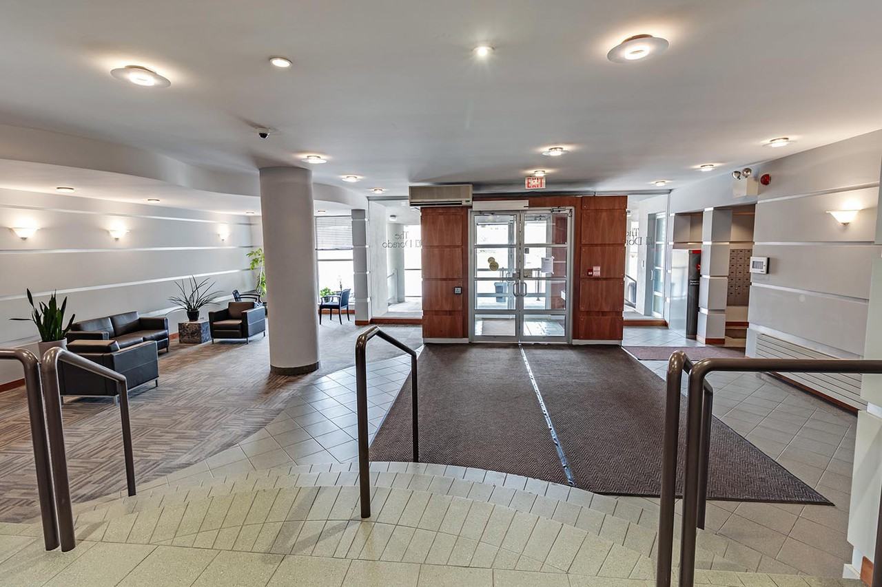 2500 Bathurst Street - Photo 3 of 38