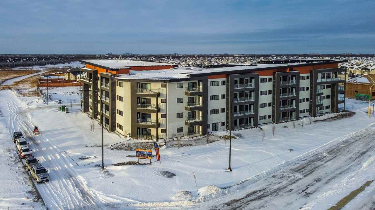 Bella Vista - Photo 3 of 50