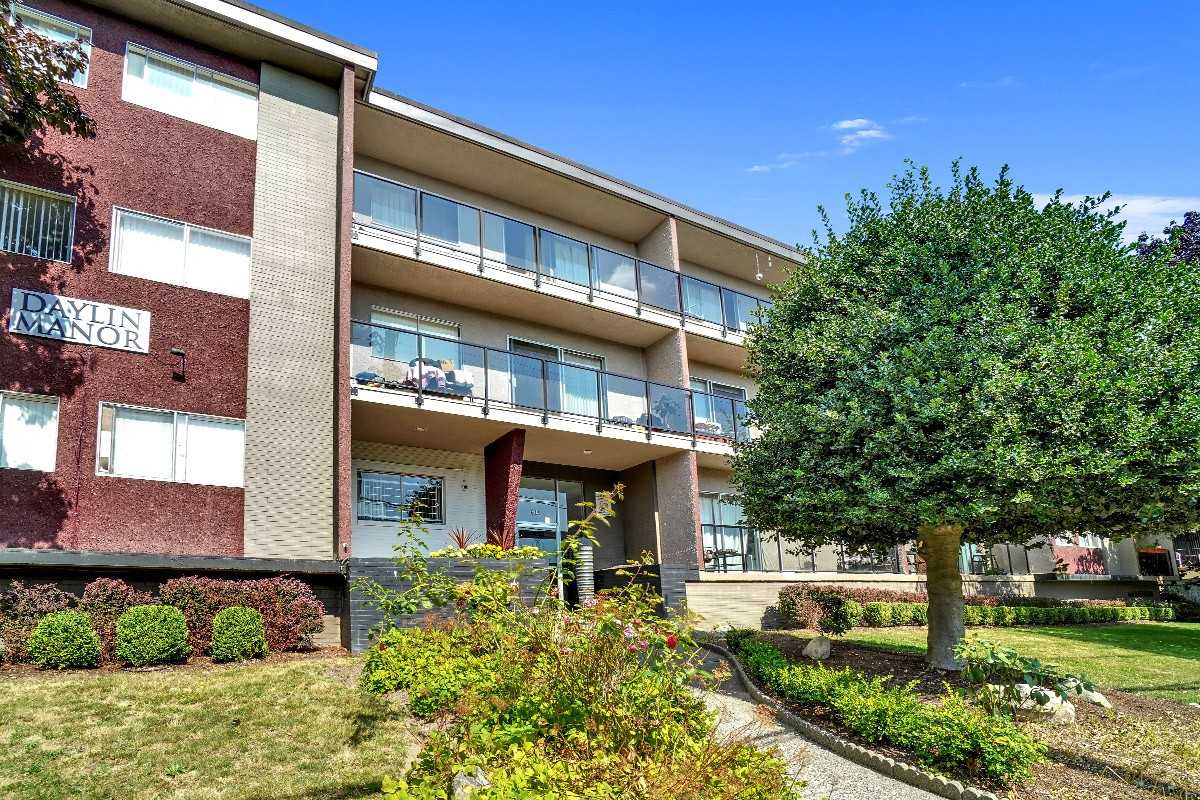 Daylin Manor Apartments 515 Ninth St New Westminster Bc V3m 3w6 With 1 Floorplan Zumper