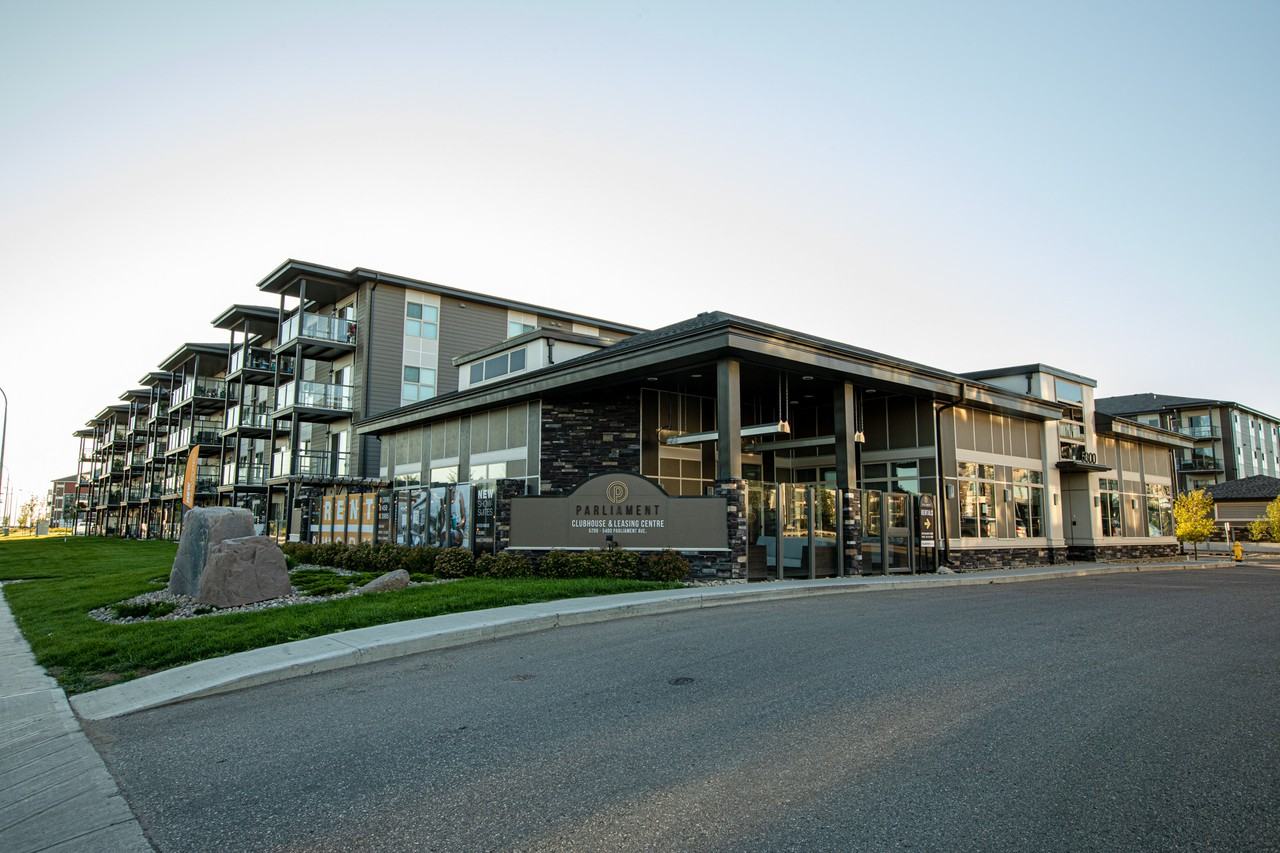 Parliament Rentals Apartments 5300 Parliament Ave, Regina, SK S4W 0S5
