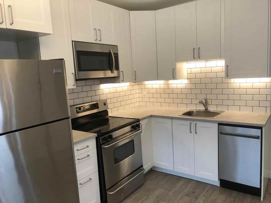 Castle Avenue - Photo 3 of 11