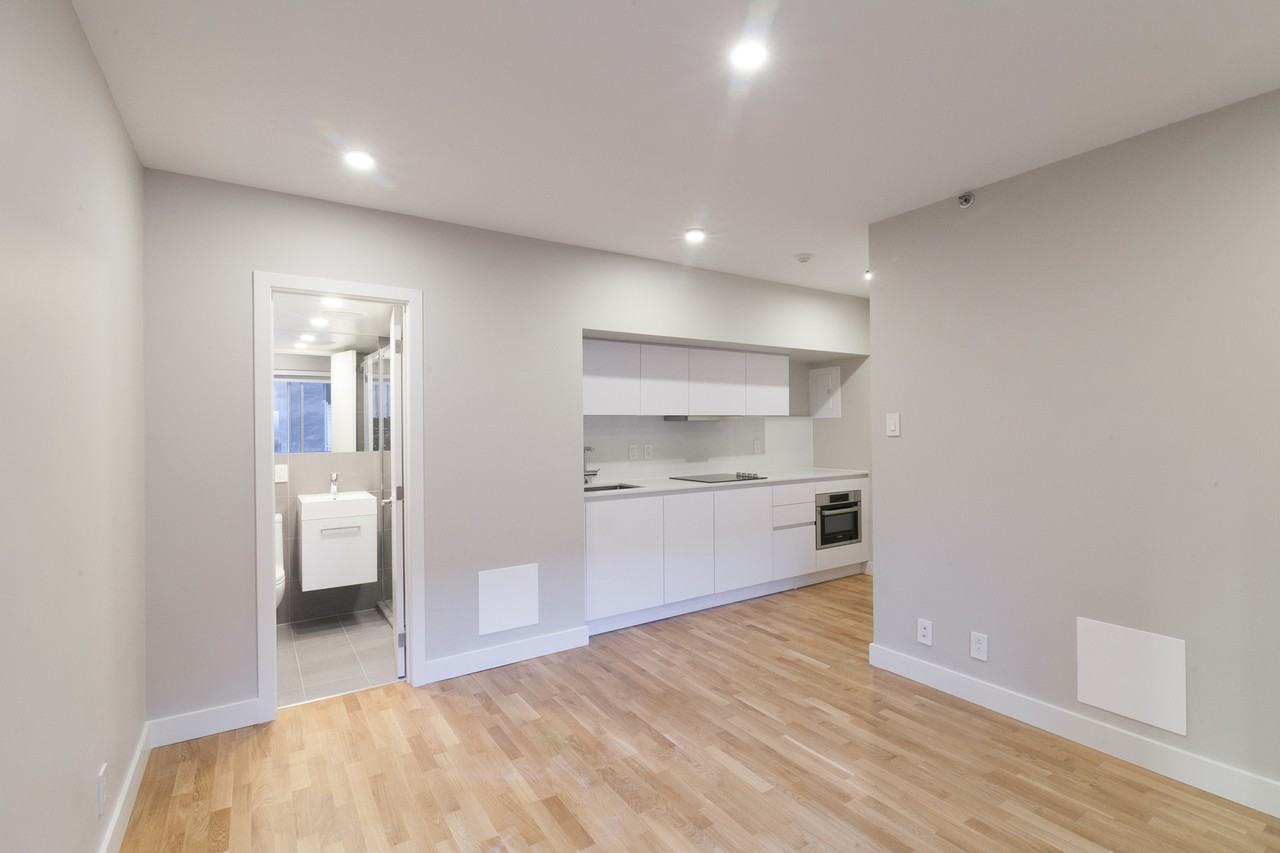 3455 Aylmer Apartments for Rent 3455 Rue Aylmer, Montréal, QC H2X 2B5