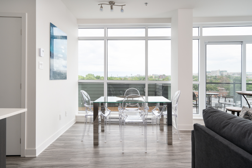 Le Midtown 6740 Boul Décarie, Montréal, QC H3X 0A7 Apartment for