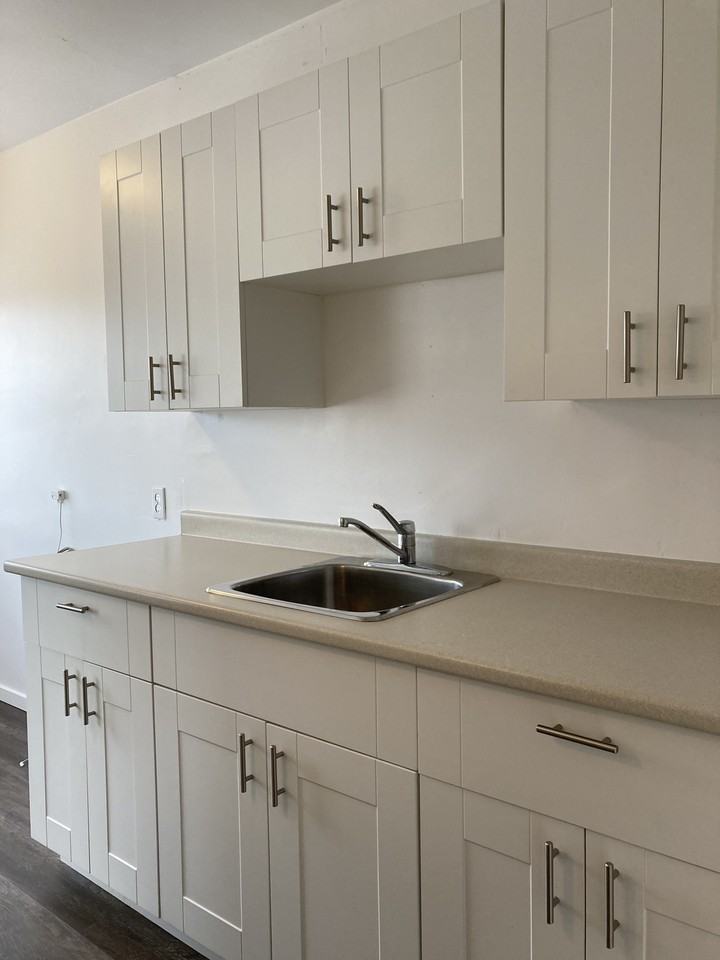 2629 West 4th - Photo 3 of 11