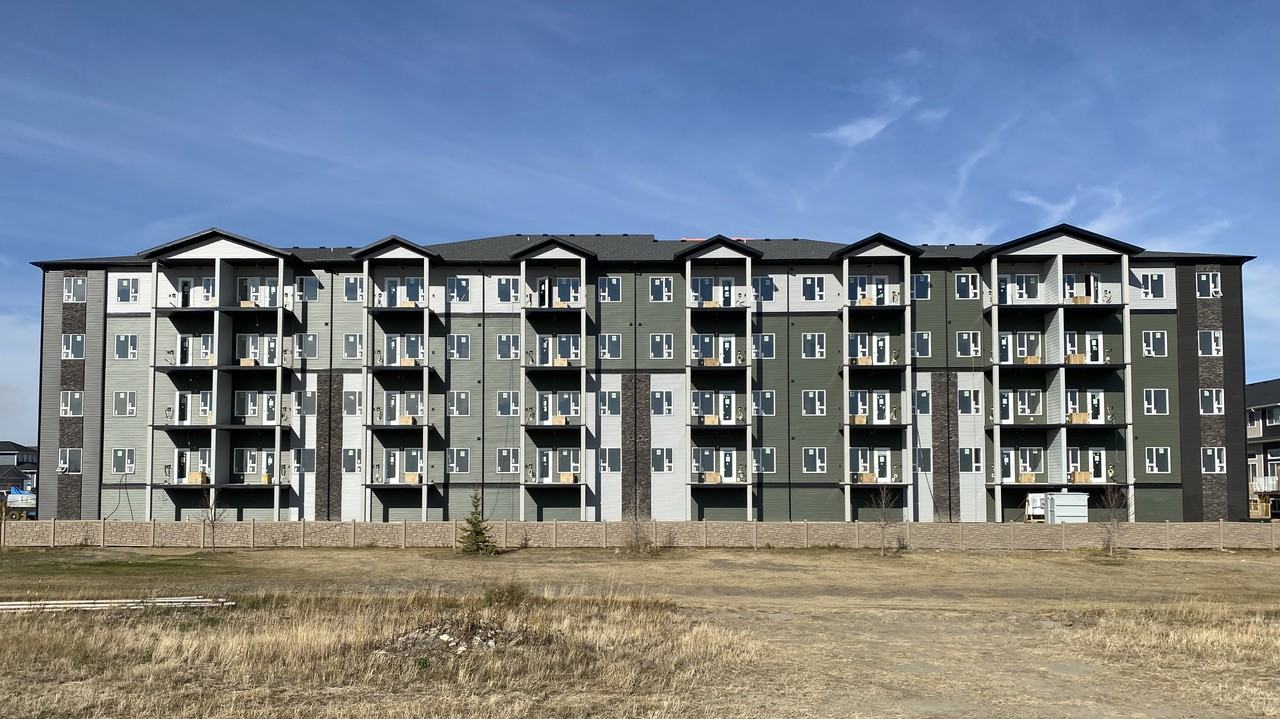 PARKSIDE FLATS II Apartments 1030 Parr Hill Dr, Martensville, SK S0K