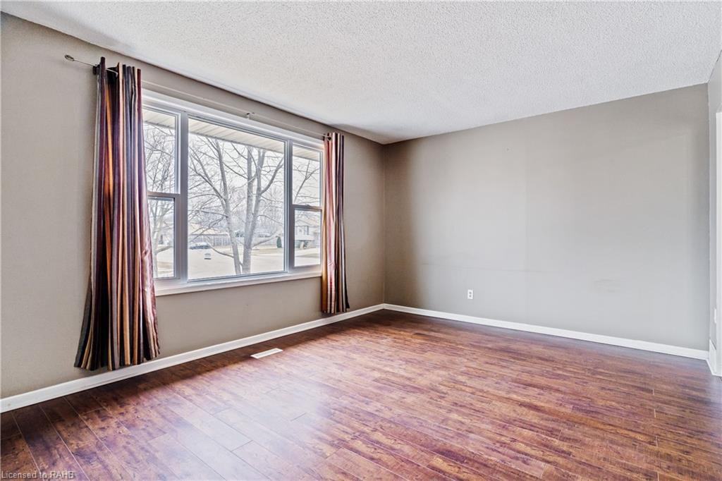 8419 Lamont Avenue - Photo 3 of 19