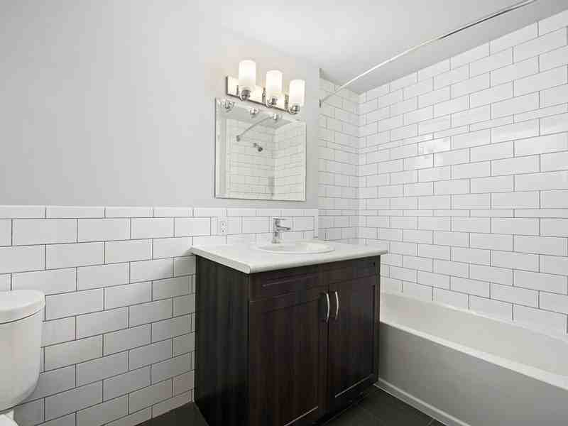 5167 Ardglen Drive Apartments in Brampton East, Brampton, ON L6W 1V1