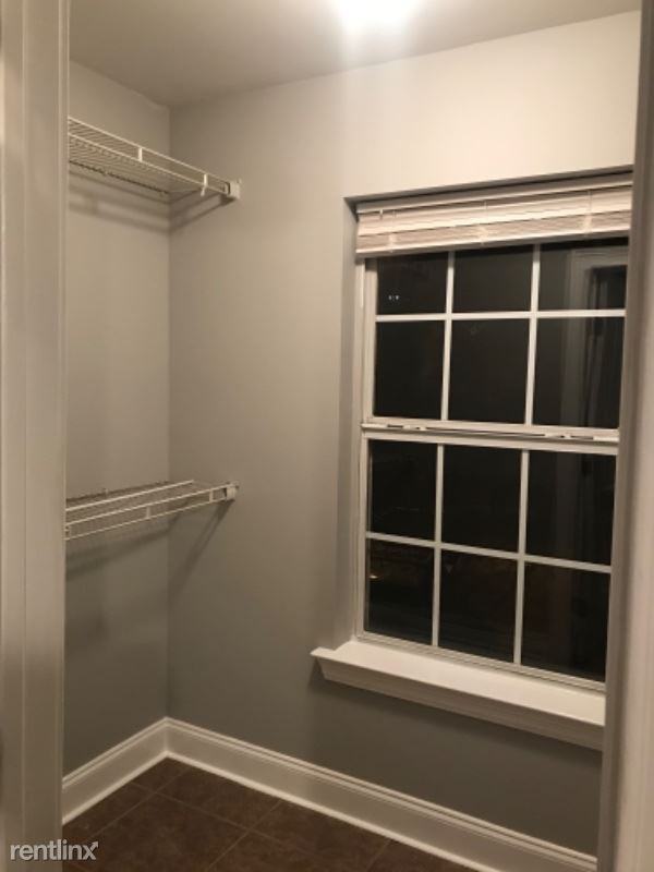 1144 1144 E Jerusalem Ave 2 - Photo 3 of 18