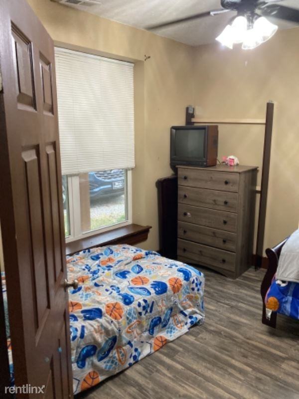 118 E Adams Ave - Photo 2 of 11