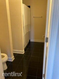 606 606 W Wisconsin Avenue 1302 - Photo 3 of 24