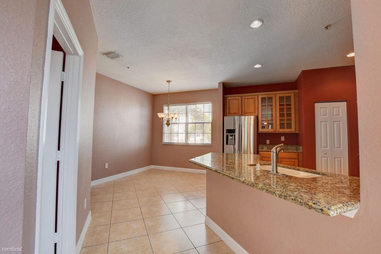 120 Ocean Cay Way - Photo 3 of 24