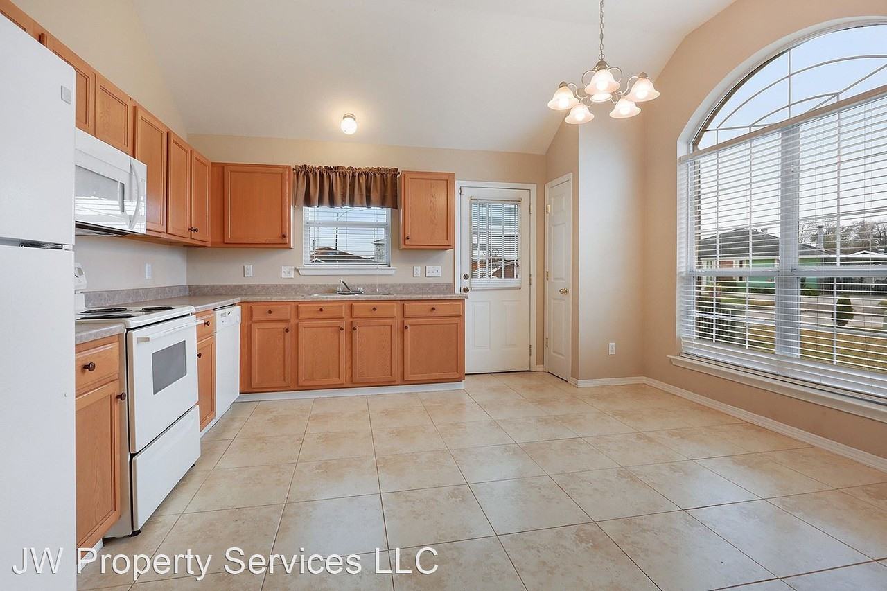 4513 Francisco Verrett Dr - Photo 2 of 11