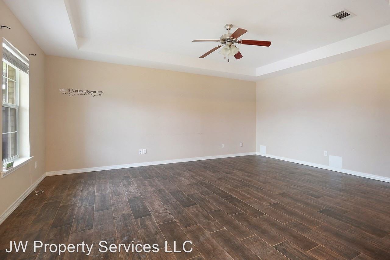 4513 Francisco Verrett Dr - Photo 3 of 11