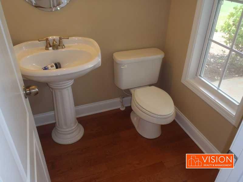 413 Charleston Place - Photo 2 of 10