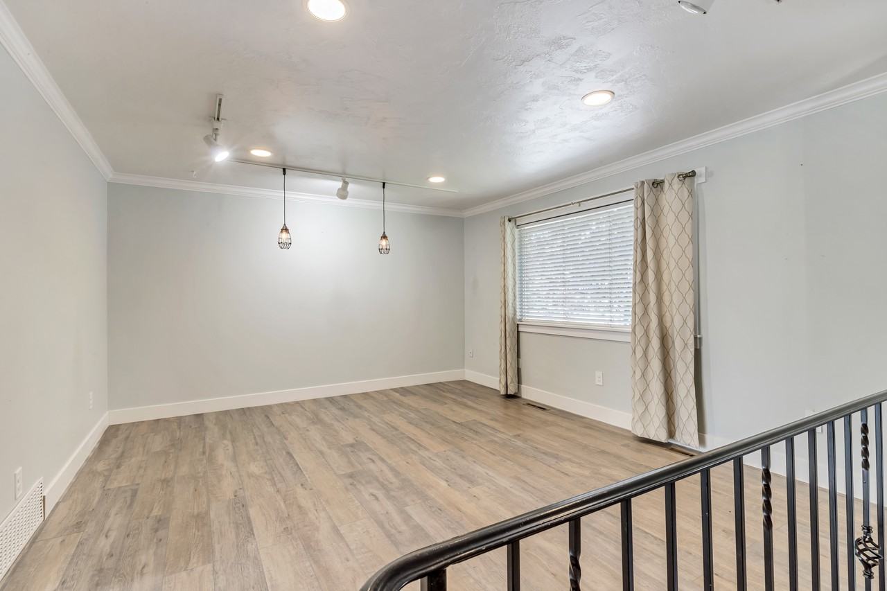 2291 Wn - Photo 3 of 18