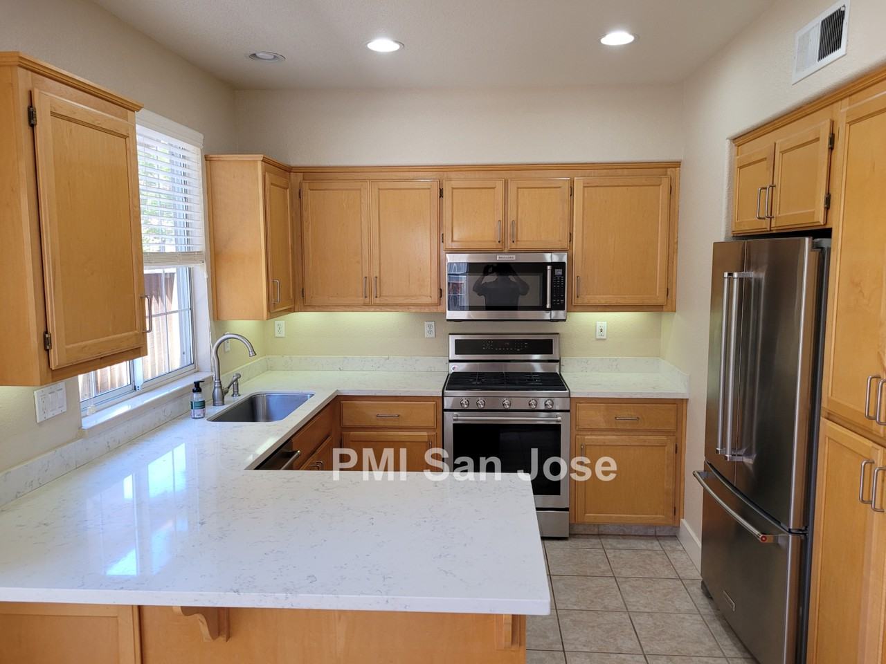 4762 Cheeney St - Photo 2 of 17