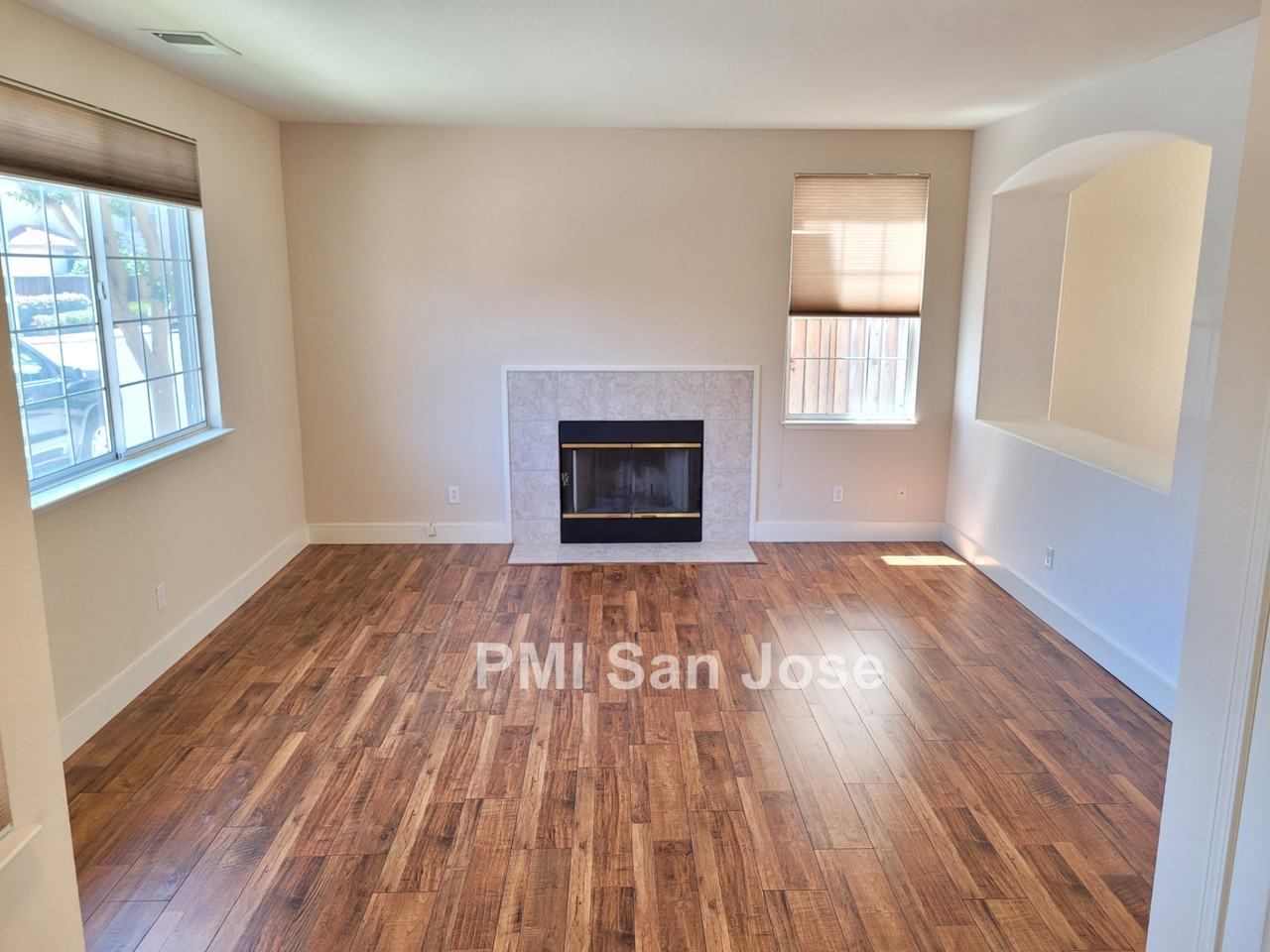 4762 Cheeney St - Photo 3 of 17