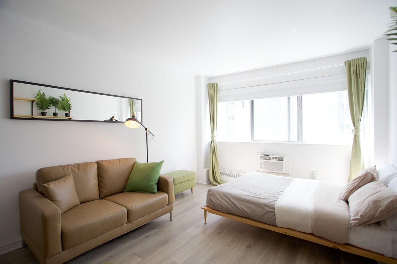 3455 Rue Durocher #414