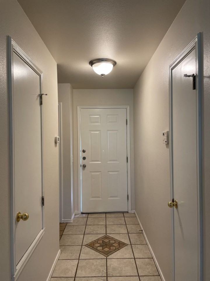 302 Caladium Ct - Photo 3 of 35