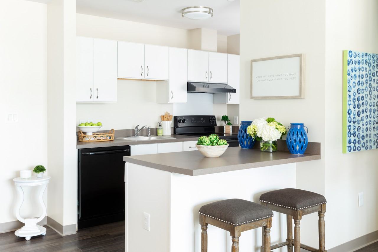 Chelmsford Woods Residences - Photo 2 of 3