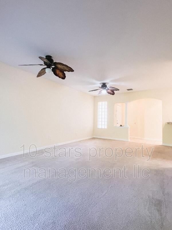 429 429 Newmont Circle - 201 - Photo 2 of 11