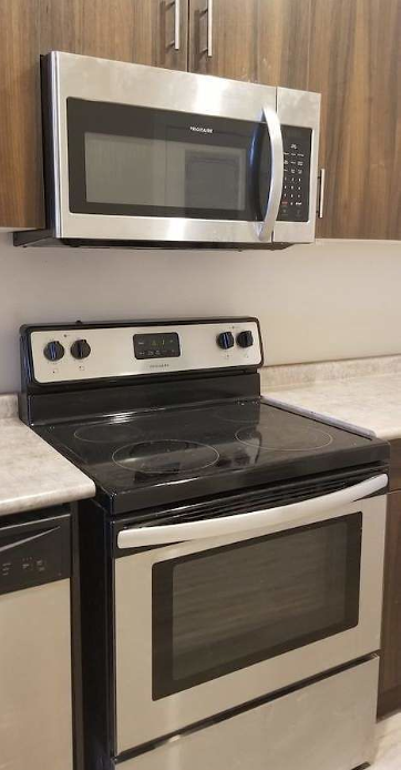 Redwood Avenue - Photo 3 of 6