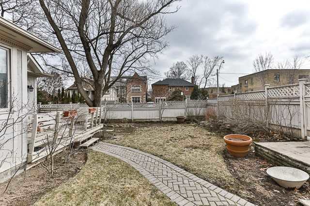 62 Elderwood Dr - Photo 3 of 16