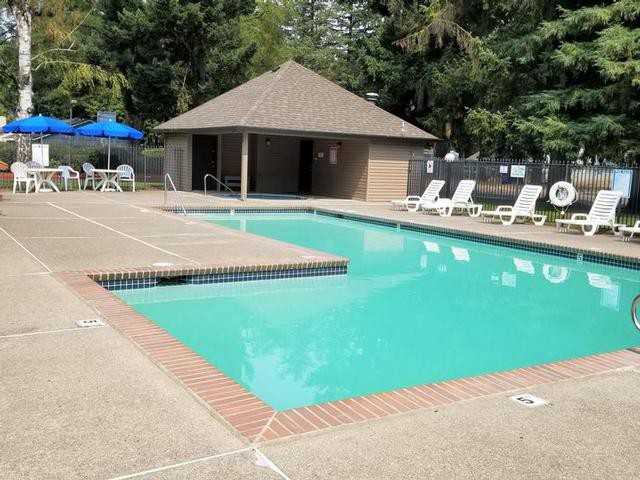 20121 Se Stark St - Photo 6 of 28