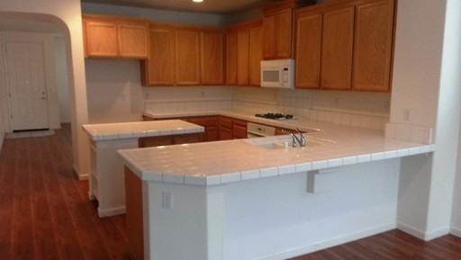 10121 Swann Way - Photo 2 of 9