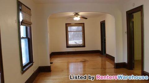 3211 22nd Ave S #1 - Photo 3 of 14