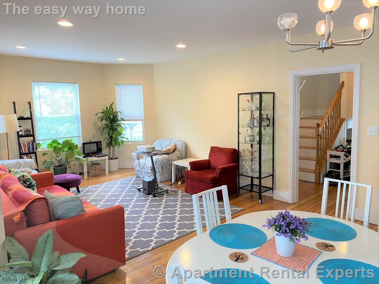 11 Burnside Ave #2 - Photo 4 of 17