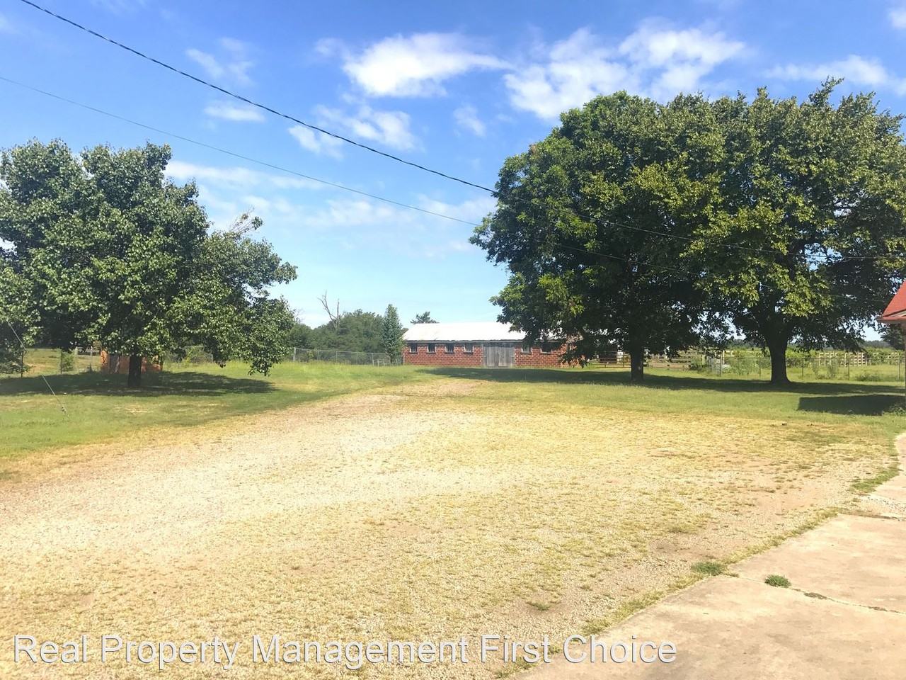 19117 Highway 71 N - Photo 3 of 16