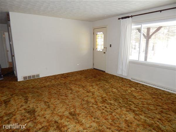 7059 Hanna Lake Ave SE - Photo 3 of 19