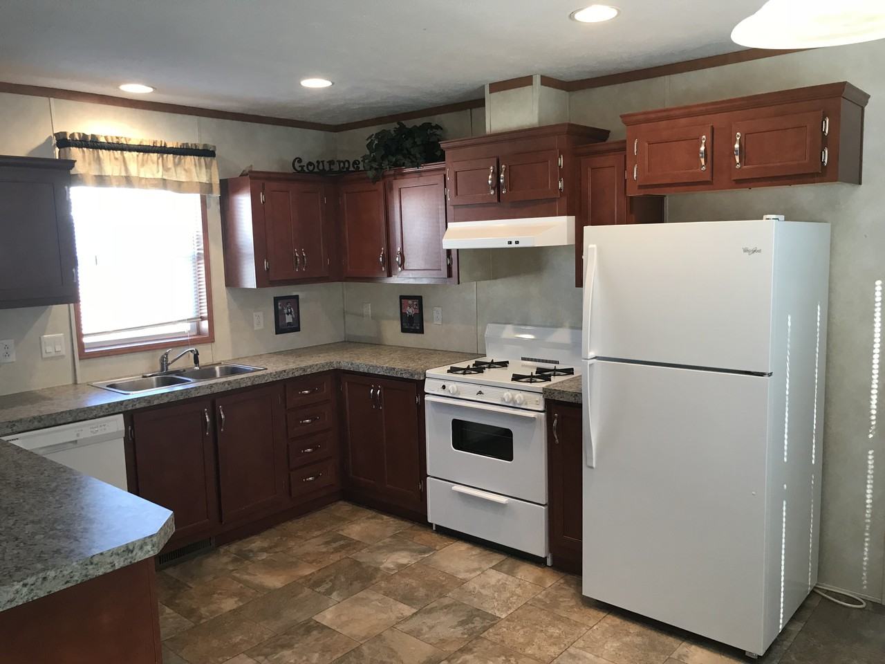 1718 37th St W - Photo 2 of 6