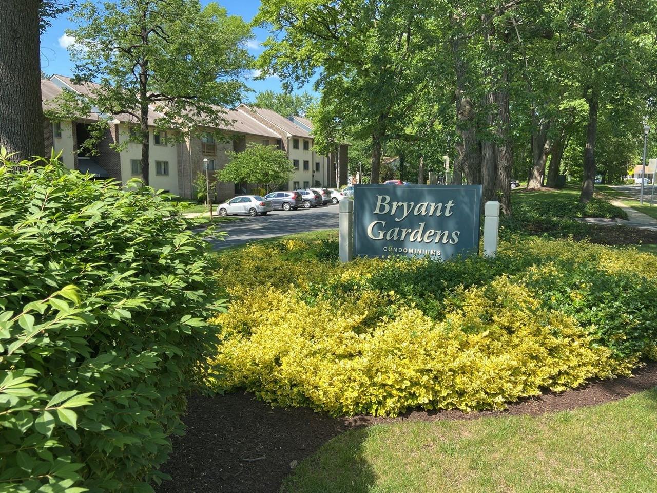 5537 Green Mountain Cir - Photo 3 of 17