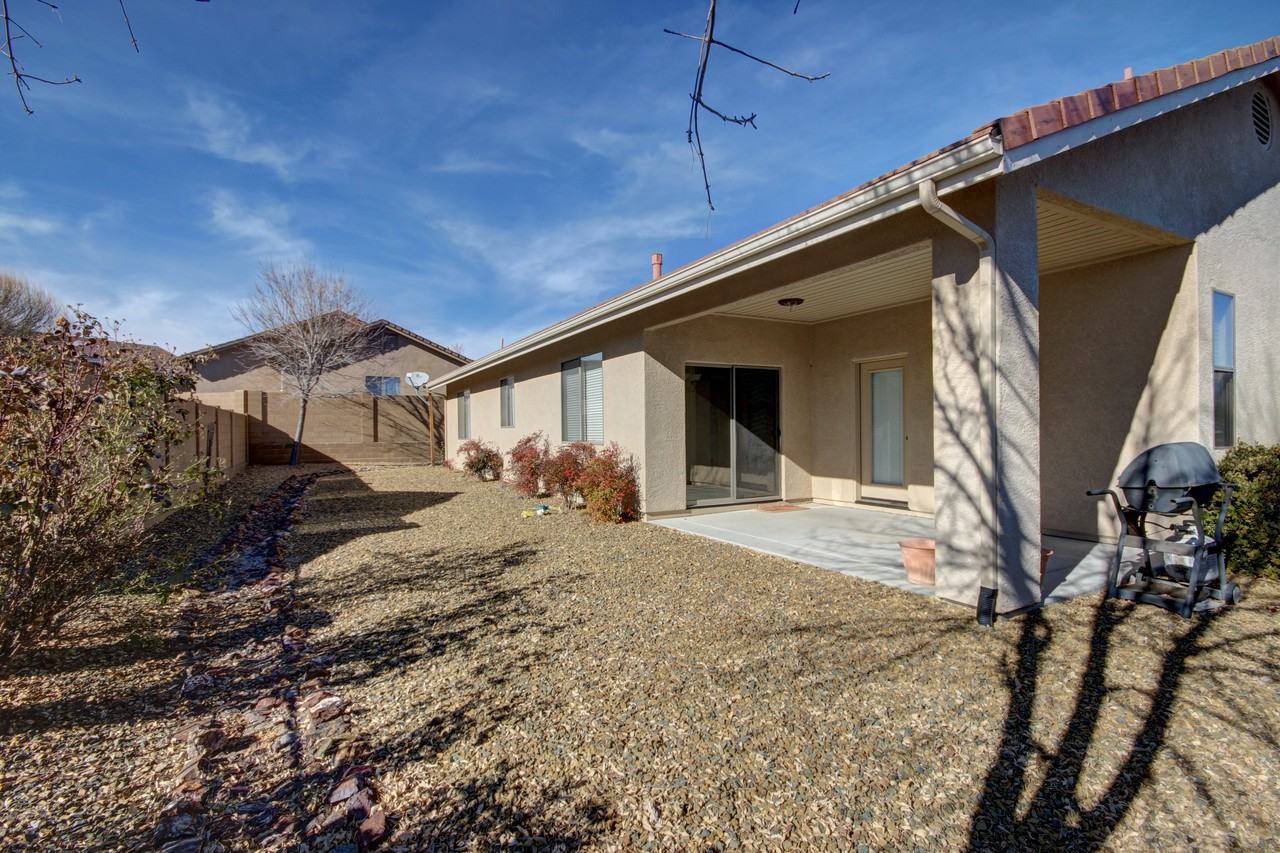 7060 E Hidden Ct - Photo 3 of 26