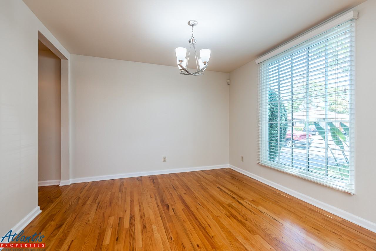 215 Topeka Avenue - Photo 2 of 16