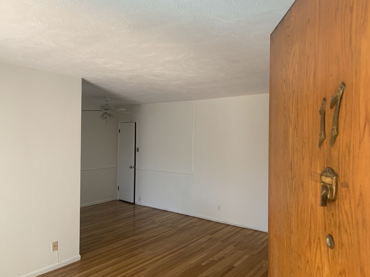 1138 South La Cienega Boulevard #17