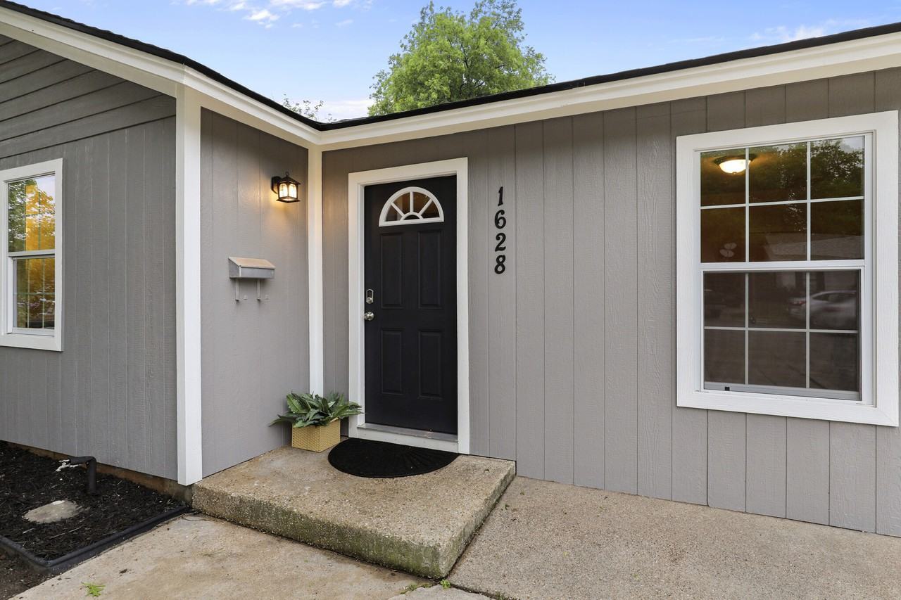 1628 Fagan Dr #1 - Photo 2 of 27